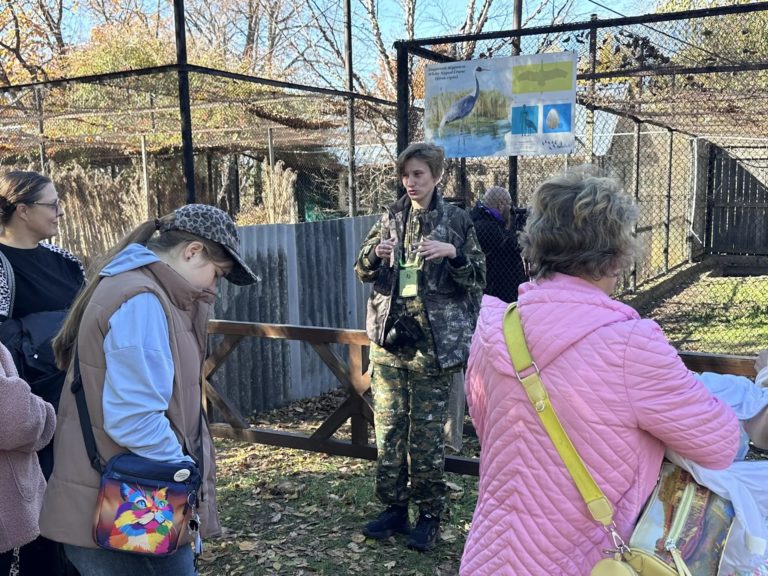 Экскурсия у вольеров